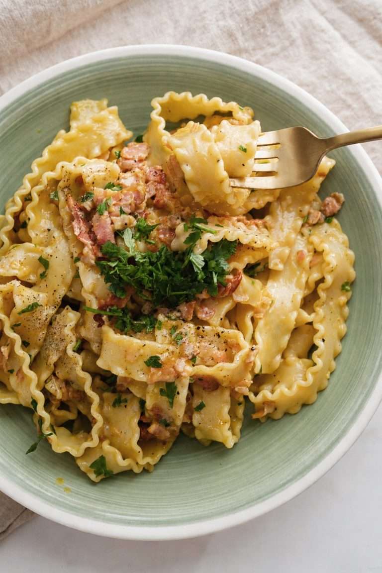 Creamy Chicken & Bacon Mafaldine Carbonara
