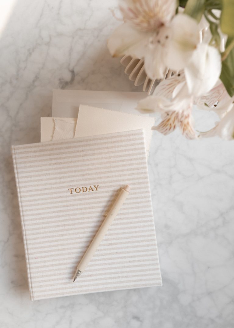 5 Daily Habits That Keep Me Organized