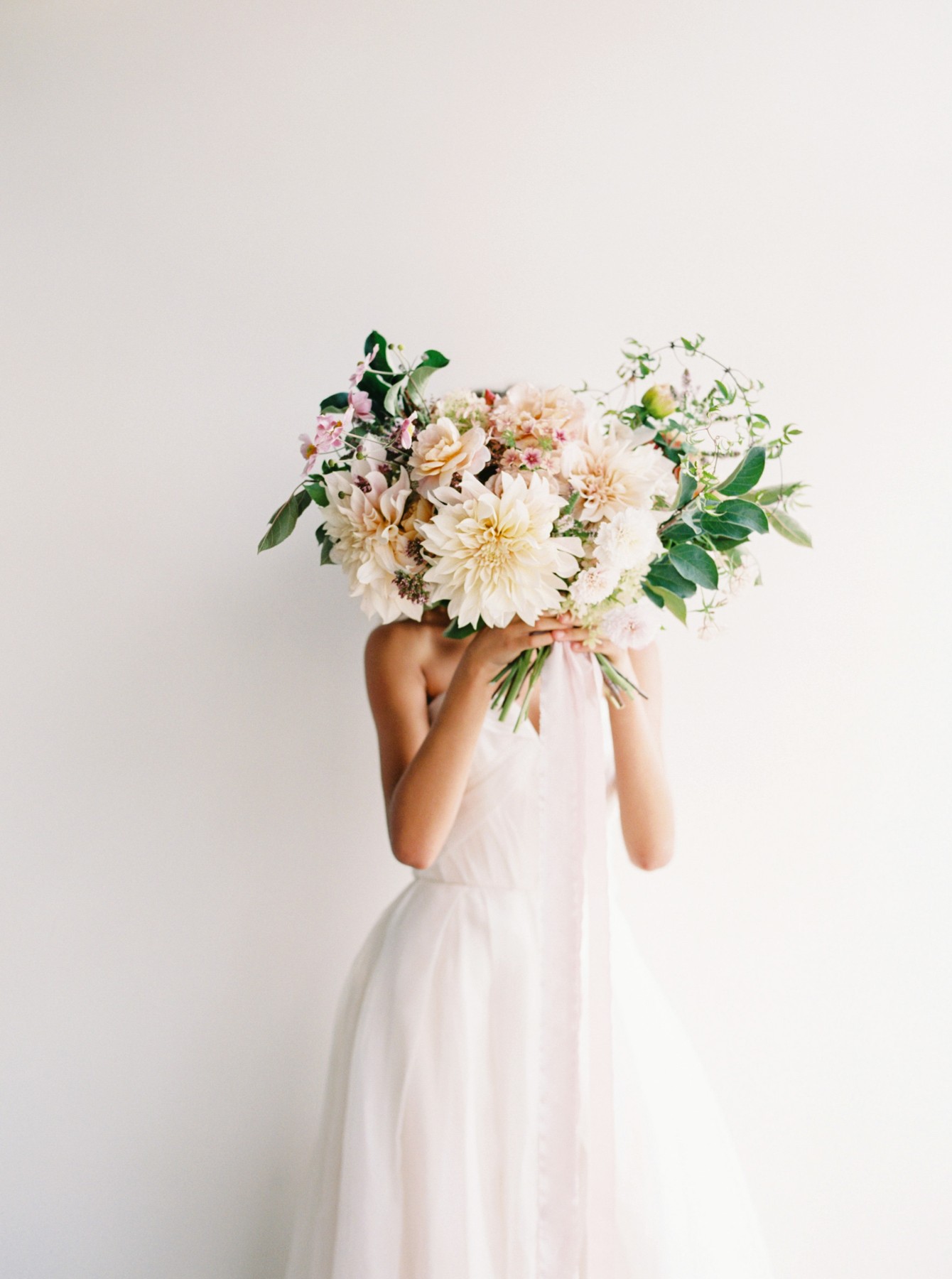 How to Style Fresh Flowers in Your Home